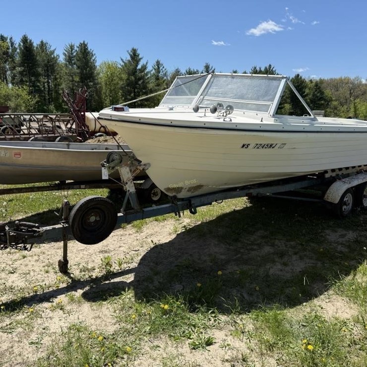 1970 Steury 18' Run-About Boat & Trailer