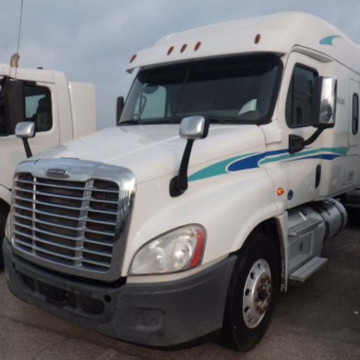2017 FREIGHTLINER CASCADIA 125