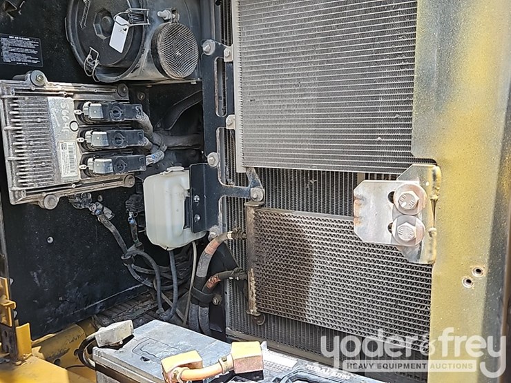 deere-130g-image-38