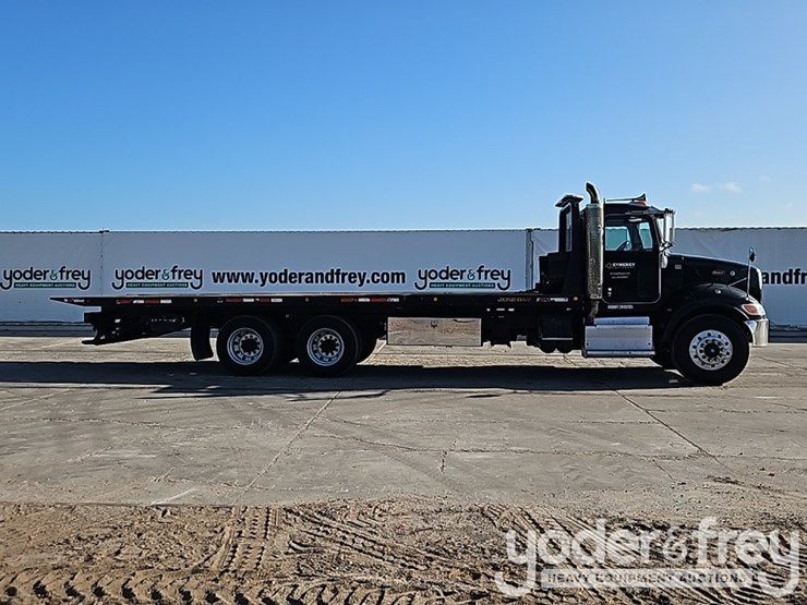 2015-peterbilt-348-image-6
