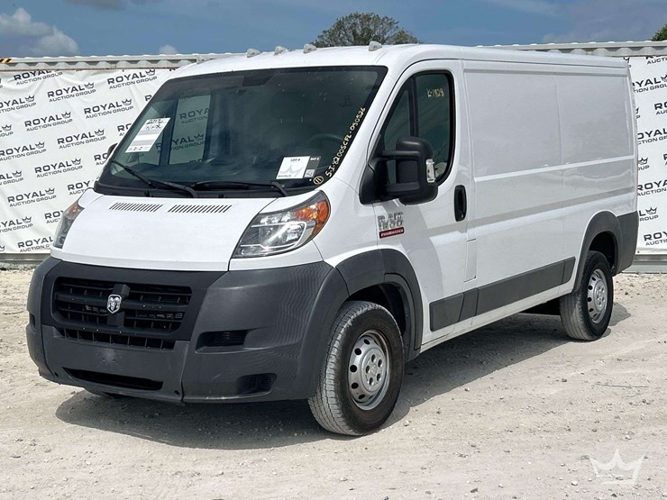 2017-ram-promaster-1500-image-1