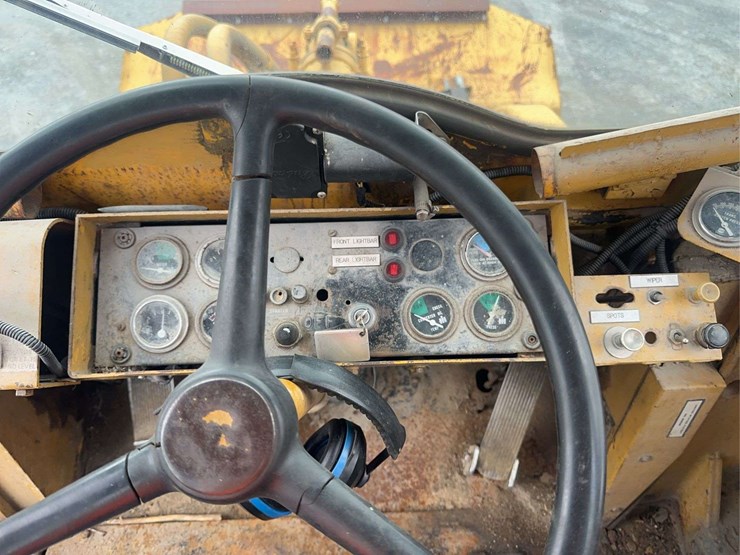 1974-hough-h65-image-27