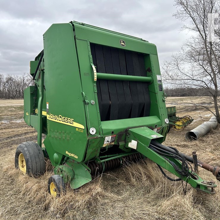 2002 JOHN DEERE 567