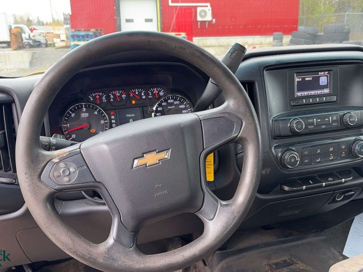 2016-chevrolet-silverado-3500hd-image-17
