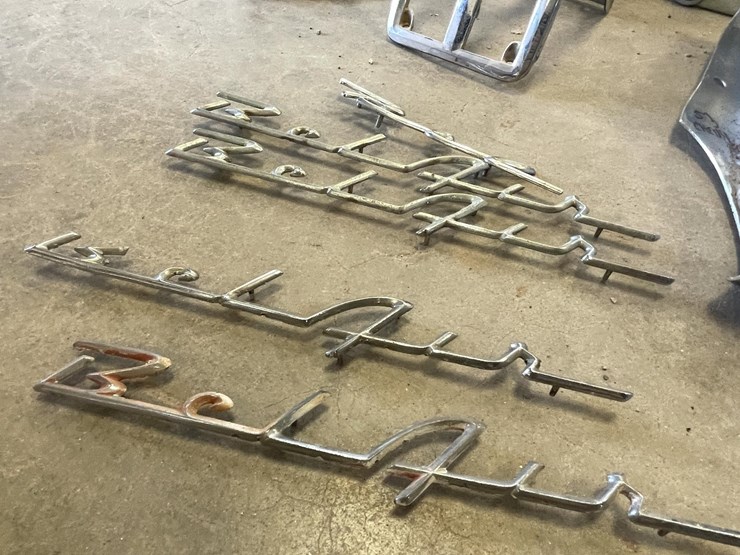 #5397-•-lot-of-vintage-auto-parts-(las-cruces,-nm)-image-9