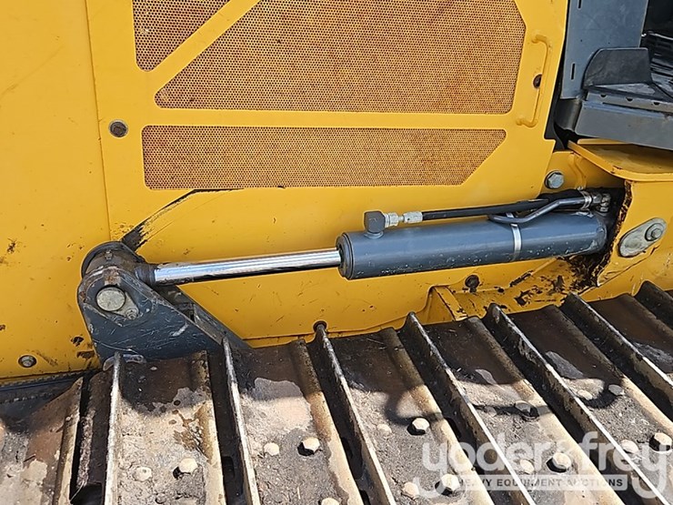deere-450k-image-18