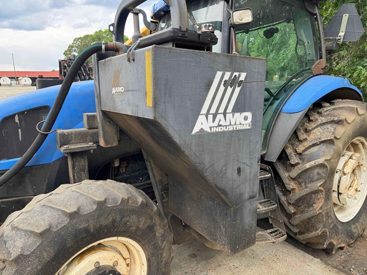 2005-new-holland-ts115a-image-11