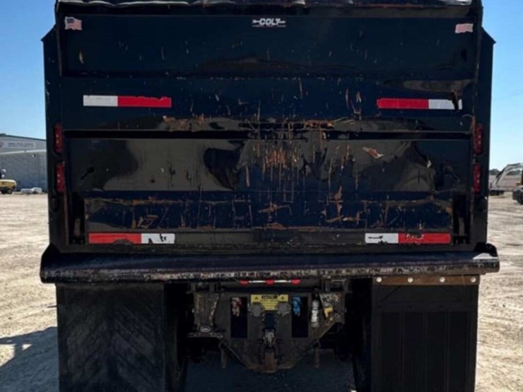 2022-western-star-dump-truck-image-10