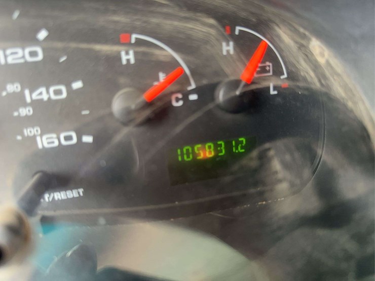 2004-ford-e450-image-26