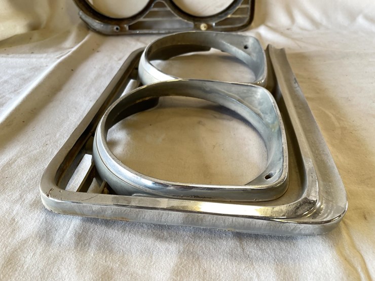 #5389-•-buick-skylark-gs-headlight-bezels-(las-cruces,-nm)-image-13