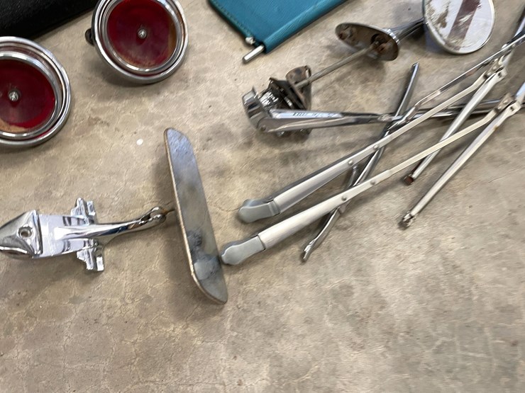 #5402-•-huge-lot-of-classic-car-parts-(las-cruces,-nm)-image-15