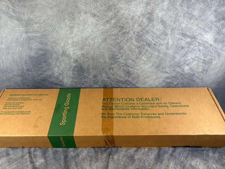 #10340-•-mossberg-715-tactical-22-lr-semi-auto-rifle,-sn:-elg3434270-image-20