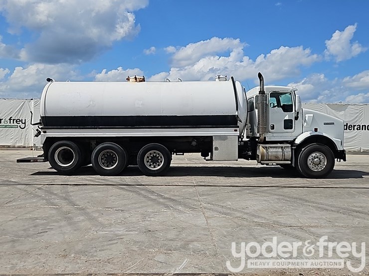 2005-kenworth-t800-image-6