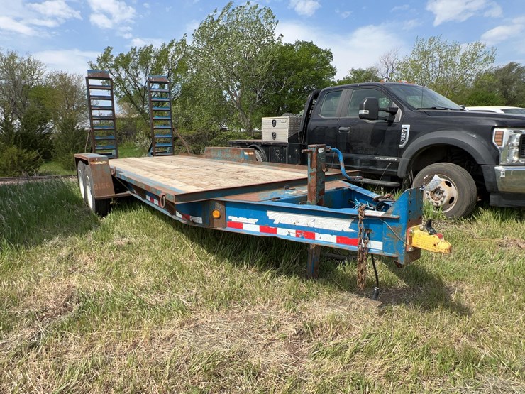 2016-towmaster-t16d-image-3