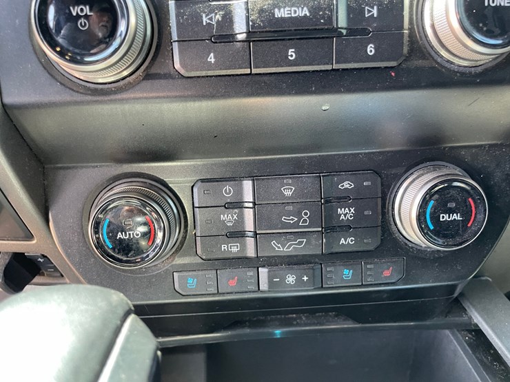 2019-ford-f150-image-46