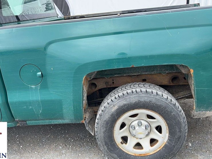 2018-chevrolet-silverado-1500-image-25