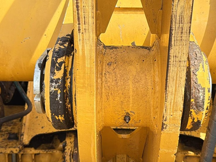 2001-john-deere-444h-image-11