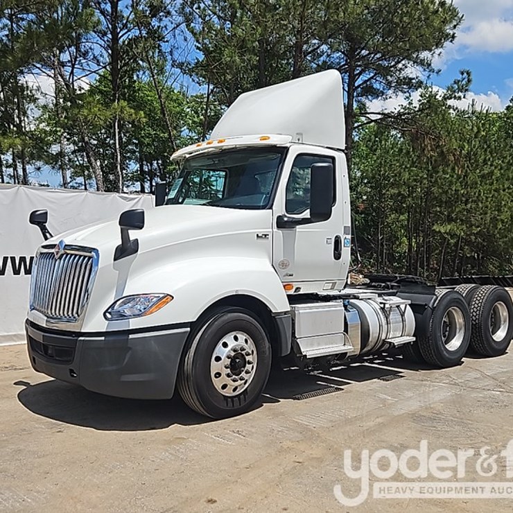 2019 INTERNATIONAL LT