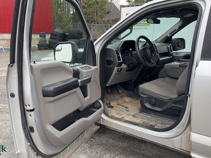 2016-ford-f150-image-10