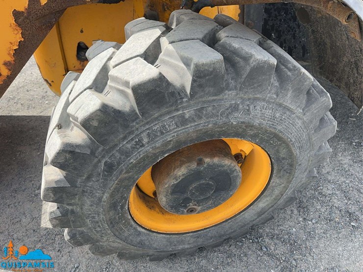 2013-jcb-3cx-image-10