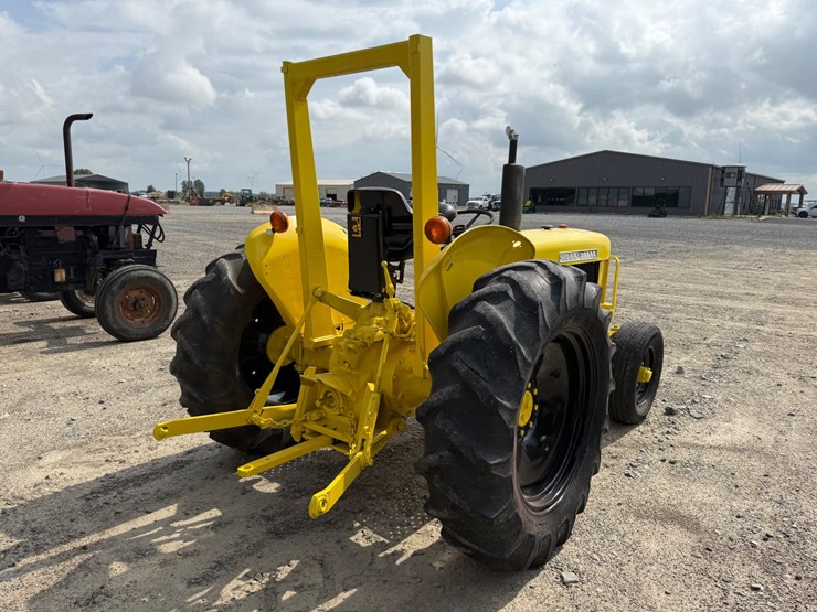 john-deere-301-image-4