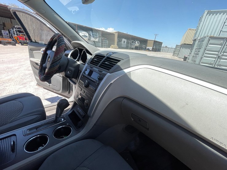 2011-chevrolet-traverse-image-88