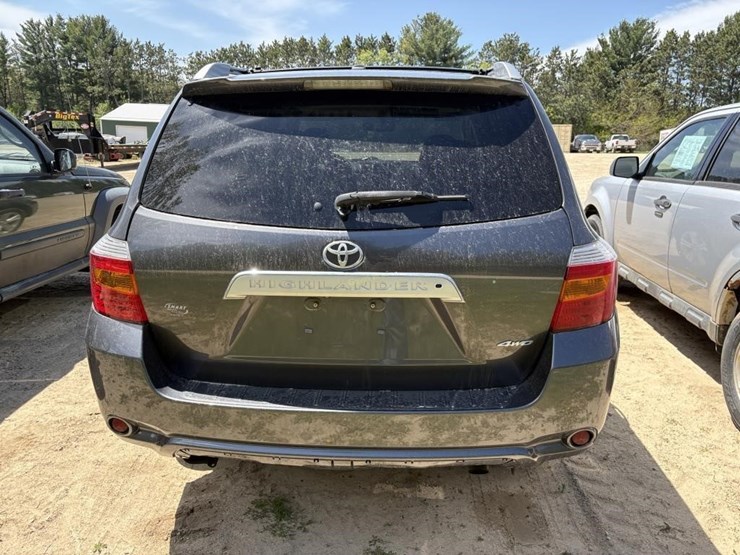 2010-toyota-highlander-image-4