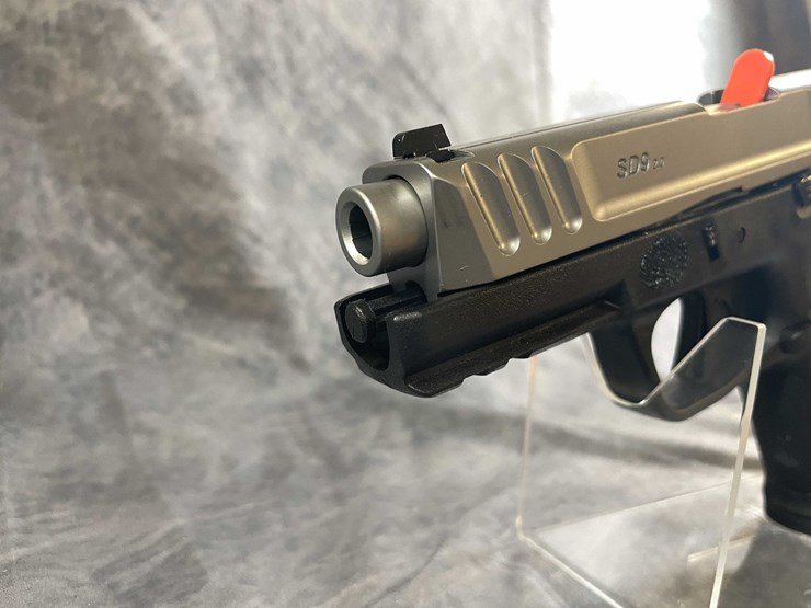 #10304-•-smith-&-wesson-sd9-2.0-9mm-luger-semi-auto-pistol,-sn:-ehj0726-image-9