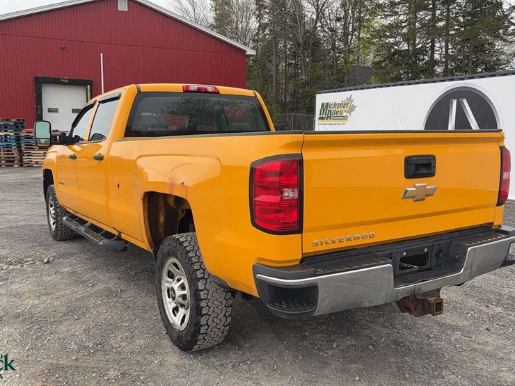 2016-chevrolet-silverado-3500hd-image-3