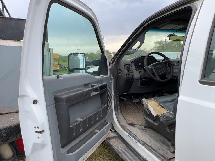 2014-ford-f250-image-15