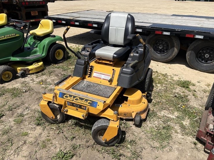 cub-cadet-rzt50-image-2