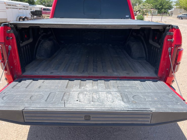 2019-ford-f150-image-8