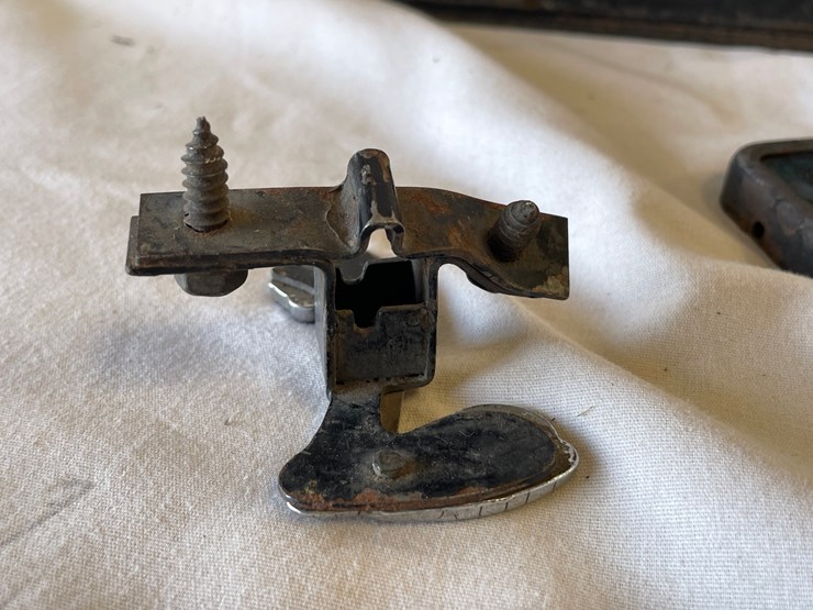 #5396-•-lot-of-vintage-auto-parts-(las-cruces,-nm)-image-21