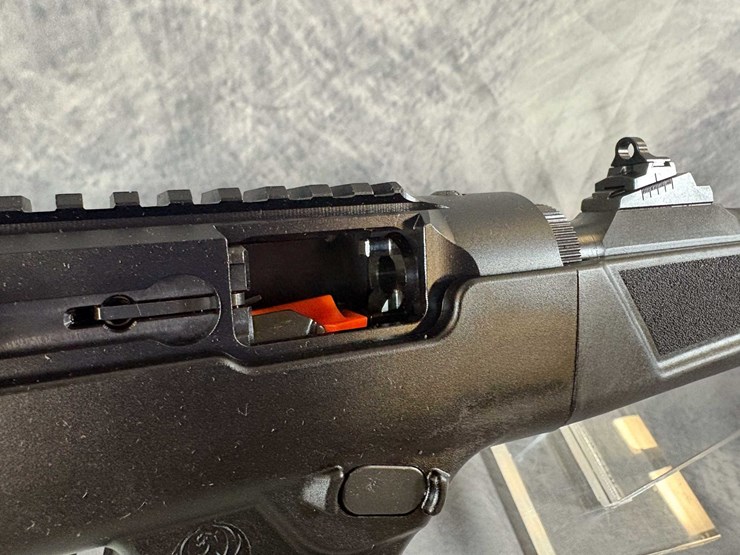 #10342-•-ruger-pc-carbine-9mm-luger-semi-auto-rifle,-sn:-914-32521-image-17