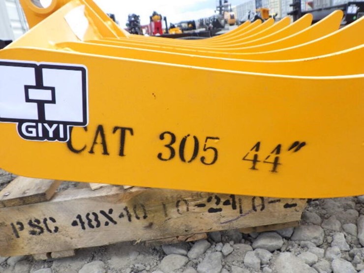 caterpillar-305-image-5