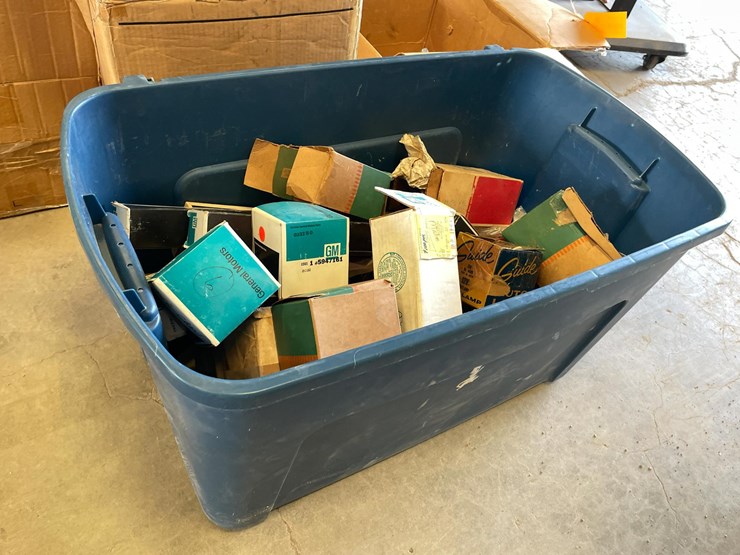 #5379-•-lot-of-general-motors-oe-parts-(las-cruces,-nm)-image-31