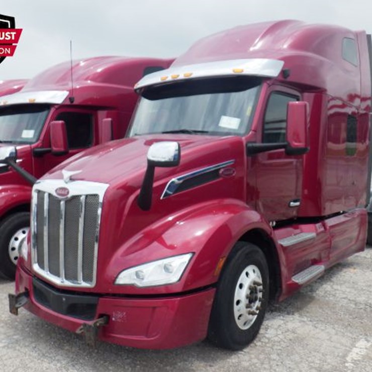 2023 PETERBILT 579