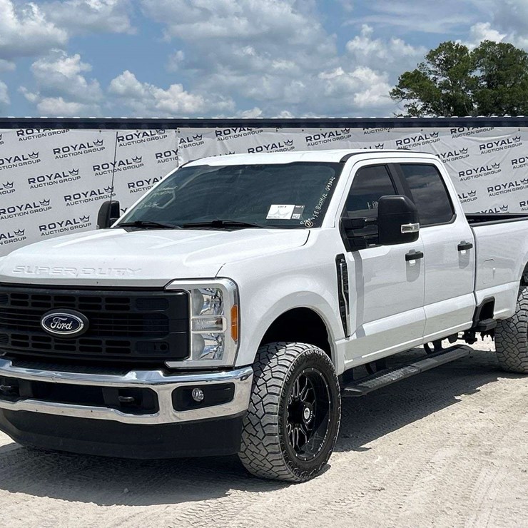 2023 FORD F250