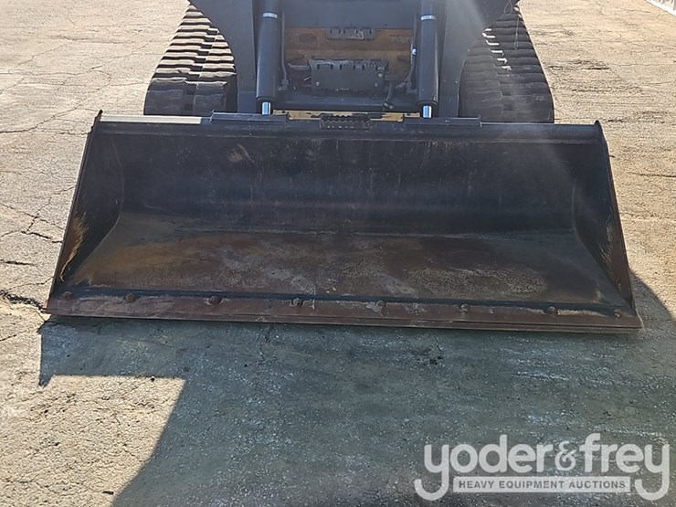 2024-deere-333g-image-12