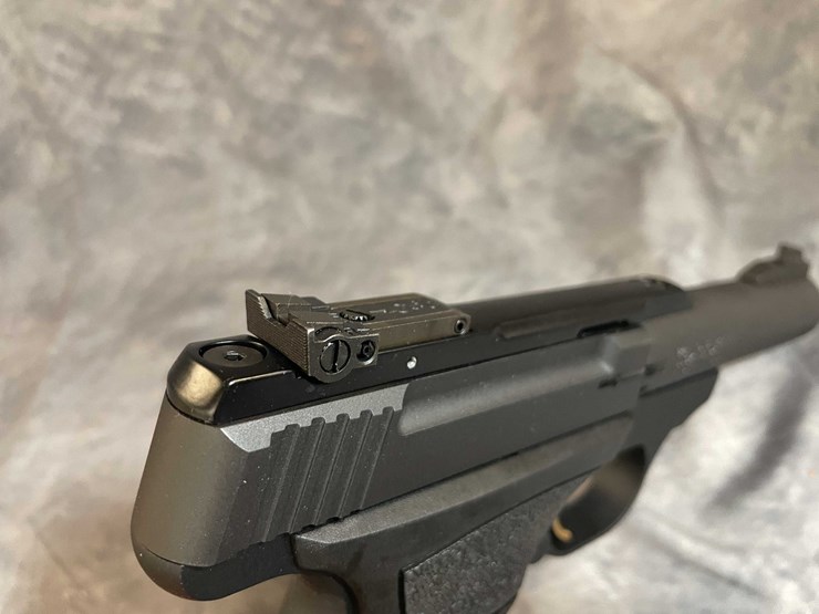 #10279-•-browning-buckmark-22-lr-pistol,-sn:-us515yx16135-image-13