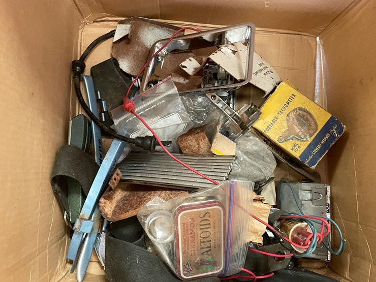 #5400-•-huge-lot-of-classic-car-parts-(las-cruces,-nm)-image-23