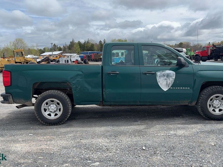 2017-chevrolet-silverado-1500-image-6