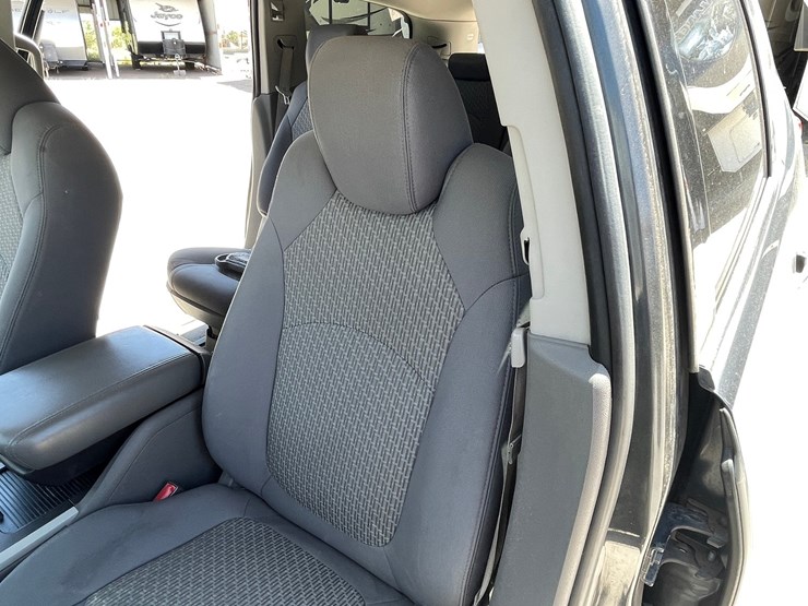 2011-chevrolet-traverse-image-59