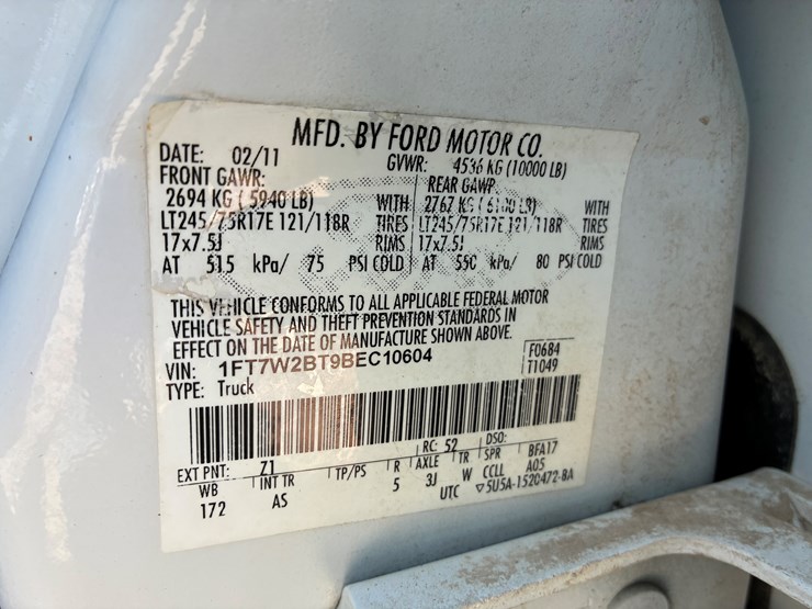 2011-ford-f250-image-16