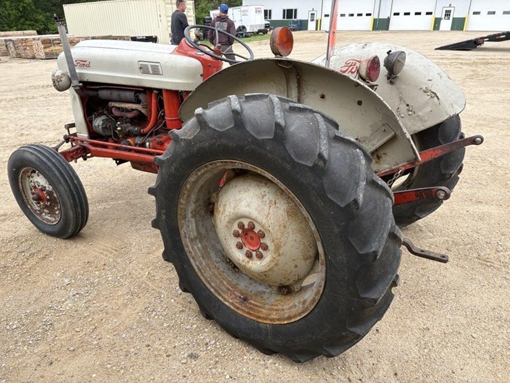 ford-800-image-8