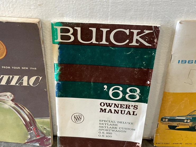 #5413-•-vintage-pontiac,-oldsmobile,-and-buick-owner's-manuals-(las-cruces,-nm)-image-3