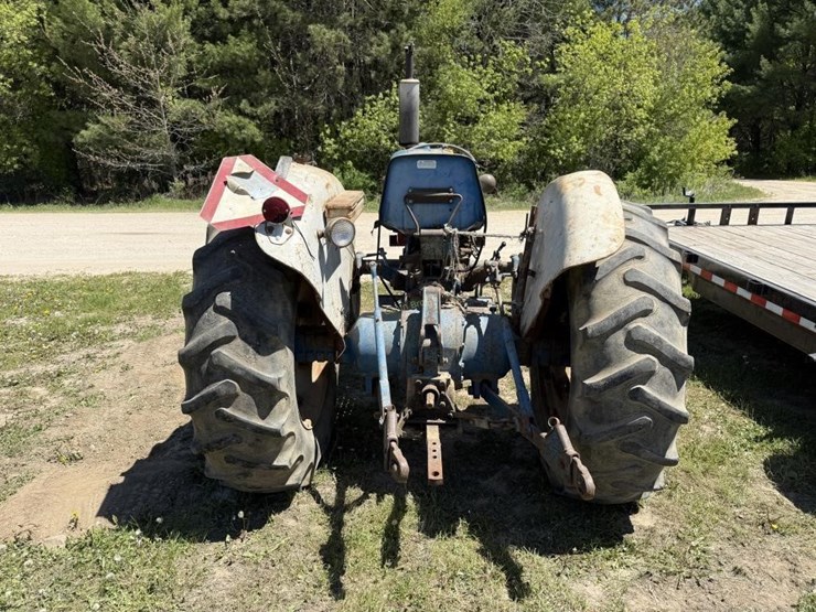 ford-4000-image-6
