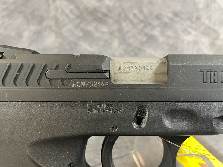 #10296-•-taurus-th9c-compact-9mm-luger-pistol,-sn:-acn752144-image-13