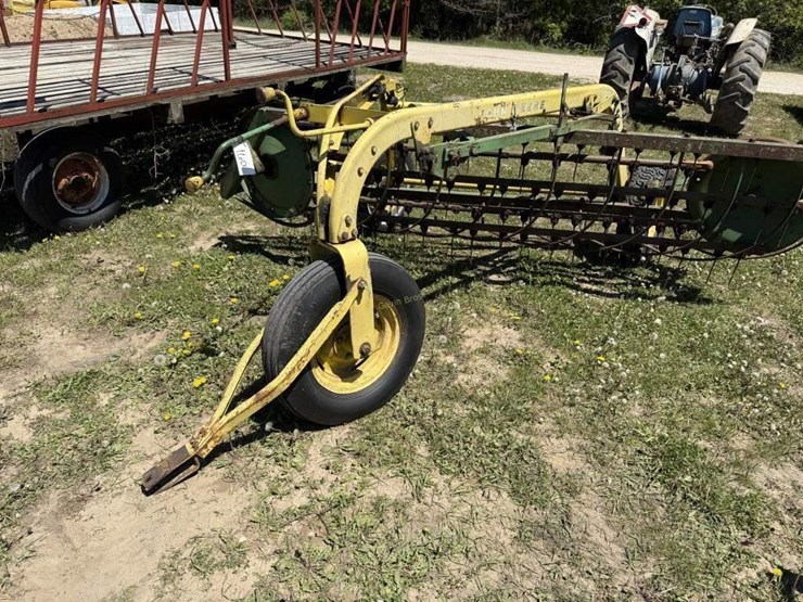 john-deere-640-image-1
