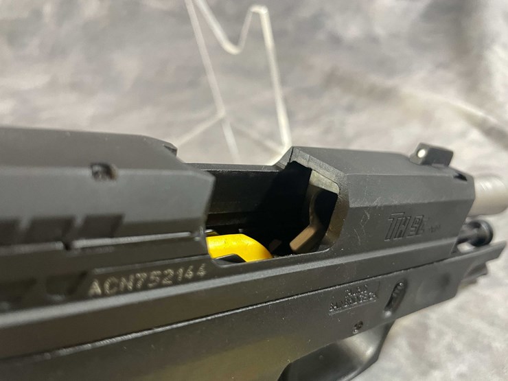 #10296-•-taurus-th9c-compact-9mm-luger-pistol,-sn:-acn752144-image-17